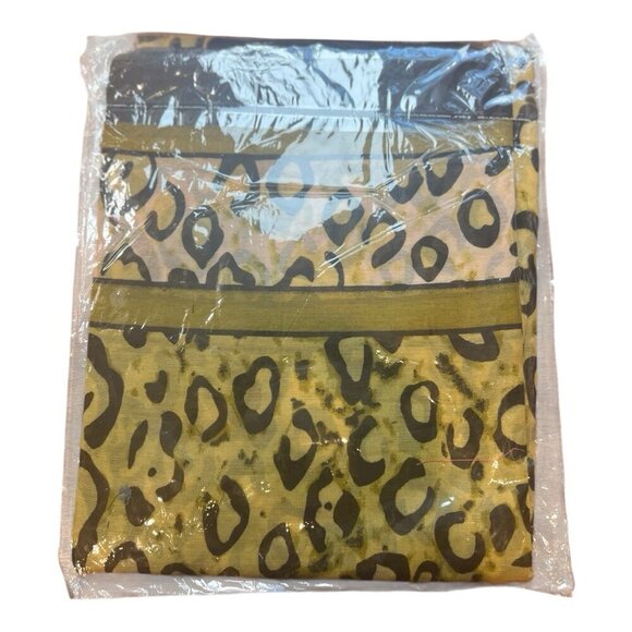 Raj Anthropologie 100% Cotton Scarf Green Animal Print Made In India 58”x58” NWT - Picture 2 of 5